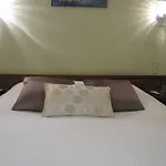 小屋酒店 3* 佩皮尼昂