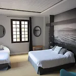 小屋酒店 3*