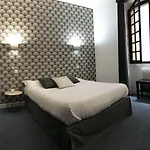 小屋酒店 3*