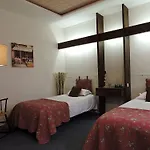 De La Loge Hotel