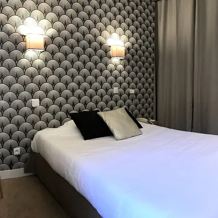 De La Loge Hotel 3*