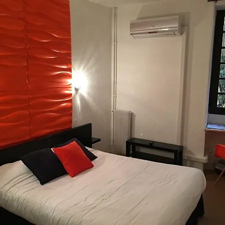 De La Loge 3* Perpignan