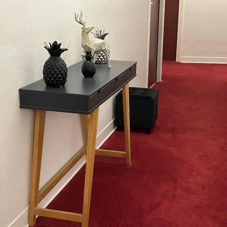 호텔 De La Loge 3*