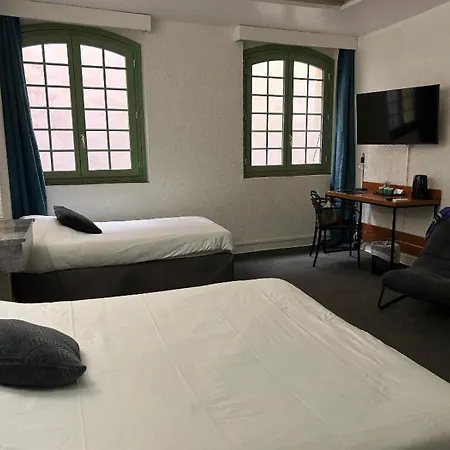 De La Loge 3* Perpignan