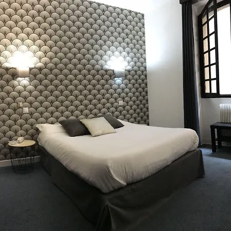 De La Loge 3*