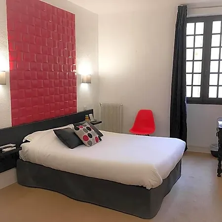 De La Loge Hotel 3*