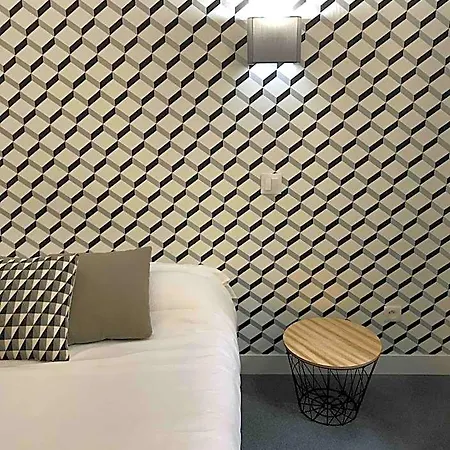 Szálloda De La Loge 3*
