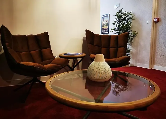 De La Loge بيربينيو