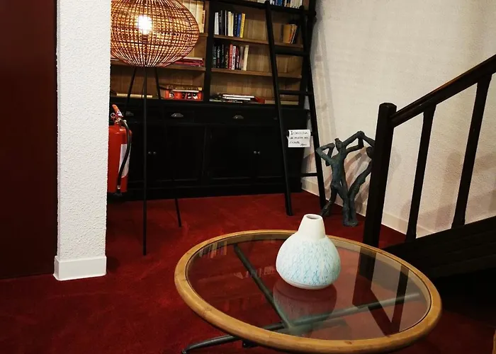 De La Loge بيربينيو