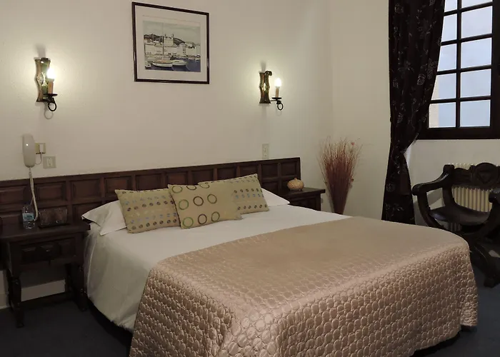 De La Loge بيربينيو