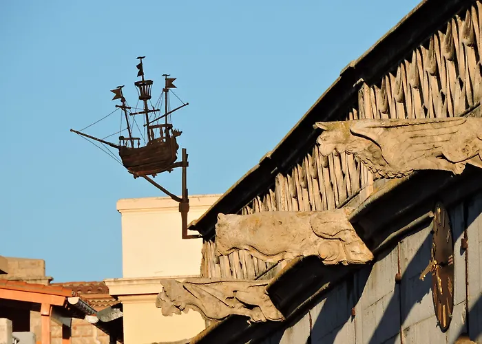 De La Loge فندق 3*