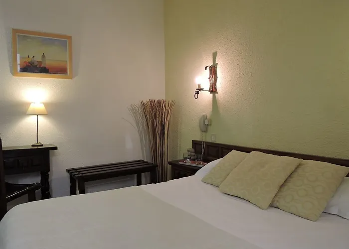 De La Loge فندق 3*