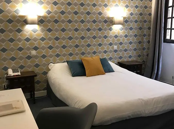 De La Loge فندق بيربينيو