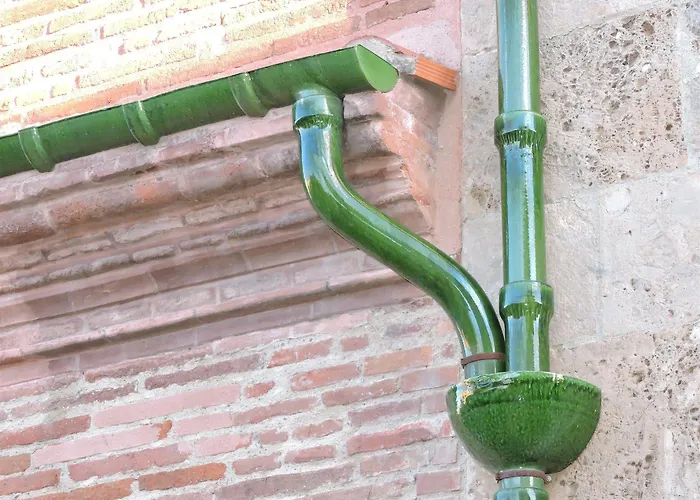 De La Loge فندق بيربينيو